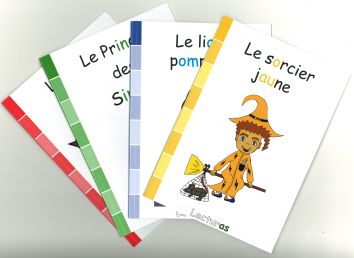 Lecturas, set de 4 livres (Le lion pompier - Le Prince des singes - Le loup rouge - Le sorcier jaune)